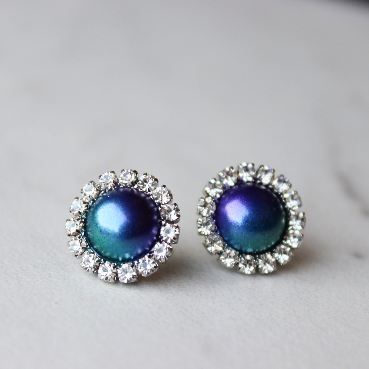 Peacock Earrings, Peacock Jewelry, Peacock Wedding Pearl Earrings, Colorful Earrings, Peacock Bridesmaid Earrings Gift, Green, Blue, Purple https://t.co/gK3EWKncGa #shopping #etsy #style #rt #etsyshop #love #gifts #cute https://t.co/ktZhwg4VhD