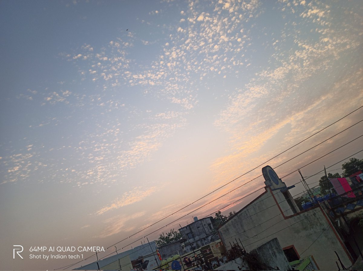 TechKard's tweet image. Shot on Realme 6.

Kaisa laga?

#realme6 #realme #skyphoto