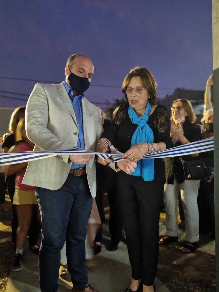 lucia_minutti's tweet photo. Sueño cumplido!! El 10/12 se inaugura el local de la UNI 3 en Salto. Gracias a los  BPS por hacerlo posible en la persona del Licenciado @DanielGraffigna y a CTM @CarlosAlbisu
#GobiernodeCercania  que valoriza la vida y el encuentro de los adultos mayores. Vamos x más!! https://t.co/RRgcp6SZuu