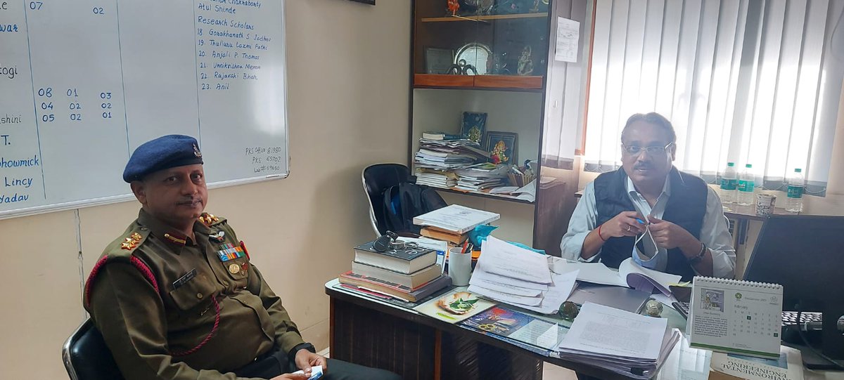 nccwbskm's tweet photo. #PuneetSagar 
Col Bagchi of WB &amp; Sikkim Dte reached out to IIT Kharagpur &amp; held a detailed discussion with Prof (Dr) Ghangrekar, HOD Environmental Sciences to discuss methods for incorporating technology in safe &amp; efficient disposal of waste to keep our beaches clean.@HQ_DG_NCC https://t.co/bde87zioYD