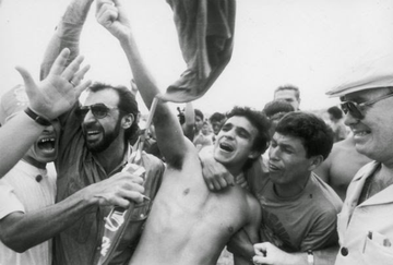 AntonioUbilla1's tweet photo. 12 diciembre 1993, estadio Jocay, Manta, Green Cross  0  Emelec  1 (Iván Hurtado) , con esa victoria Emelec se corona campeón nacional 1993 https://t.co/6kudP1UOsY