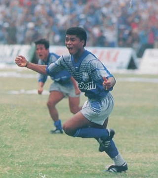 AntonioUbilla1's tweet photo. 12 diciembre 1993, estadio Jocay, Manta, Green Cross  0  Emelec  1 (Iván Hurtado) , con esa victoria Emelec se corona campeón nacional 1993 https://t.co/6kudP1UOsY