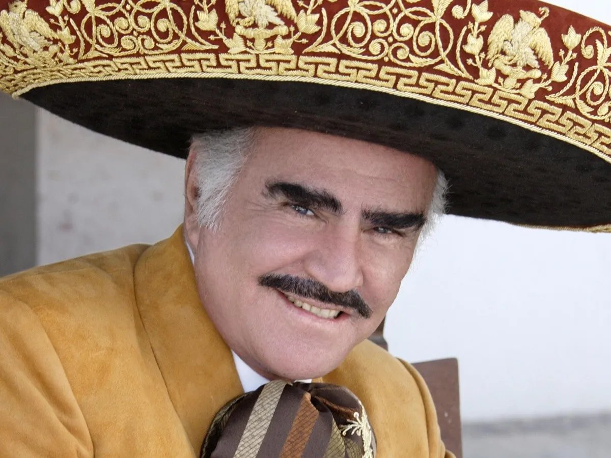 Que Dios lo tenga en su Reino..
Gracias Chente por tanta música, tanto Sentimiento y Tanta Alegría #ChenteSigueSiendoElRey