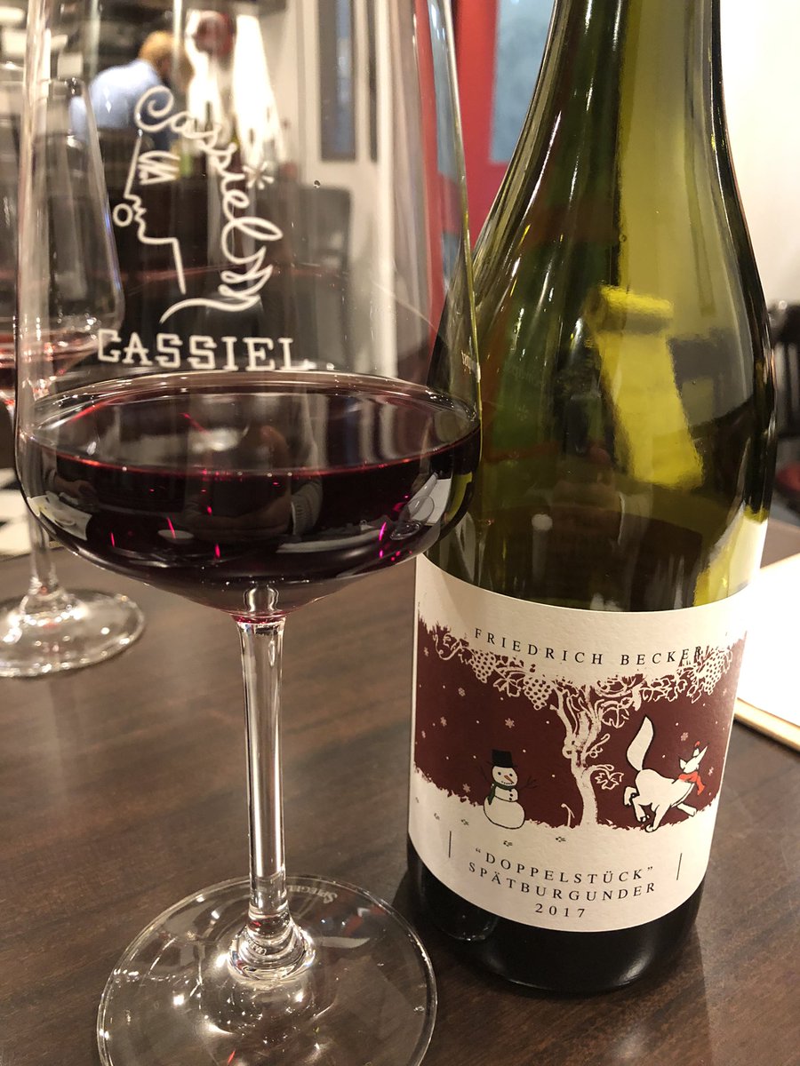 yutakanzawa's tweet photo. Beautiful wines after the great performance:)
#PostOpernSekt #PostOpernWein #NNTTButterfly #蝶々夫人 https://t.co/LuDFiO7A1r