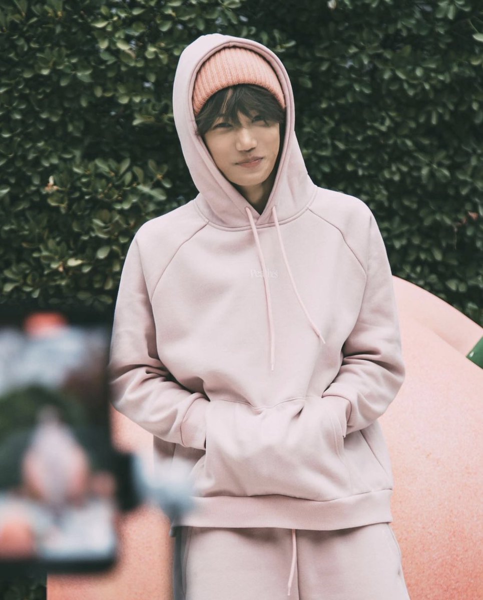 KaiNationUnion_'s tweet photo. [IG] 211212 - peaches_d8ne Instagram Update with KAI

🍑💿
Surprise for Peaches. Fans!
Ask the @peaches_d8ne staff at site regarding KAI's Peaches CD.
Enjoy 🍑!
🔗https://t.co/9SErF79iaC

#Peaches #KAI #카이 #엑소카이 https://t.co/aR9QSPiwUu