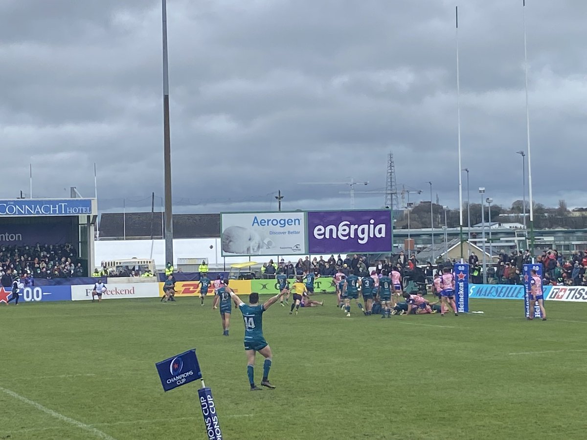 GalwayWalks's tweet photo. Double scores here at the Sportsground 12-6 #CONvSTF two tries to two penalties.. The @stadefrancaisof supporters in great voice. #connachtrugby @connachtrugby https://t.co/I4xCJVAuKk