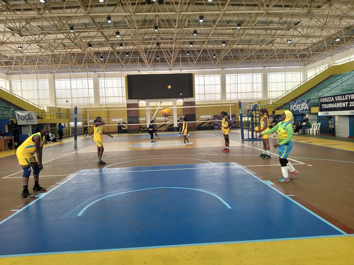 KVC_Capa's tweet photo. Ready for 3rd place battle against #RRAWomenVC
#ForzzaVolleyballRTournament2021
#KVCCapa💪💪💪
@RwandaForzza @AzamRwanda @ruterafernand https://t.co/dbr7sHsAyS