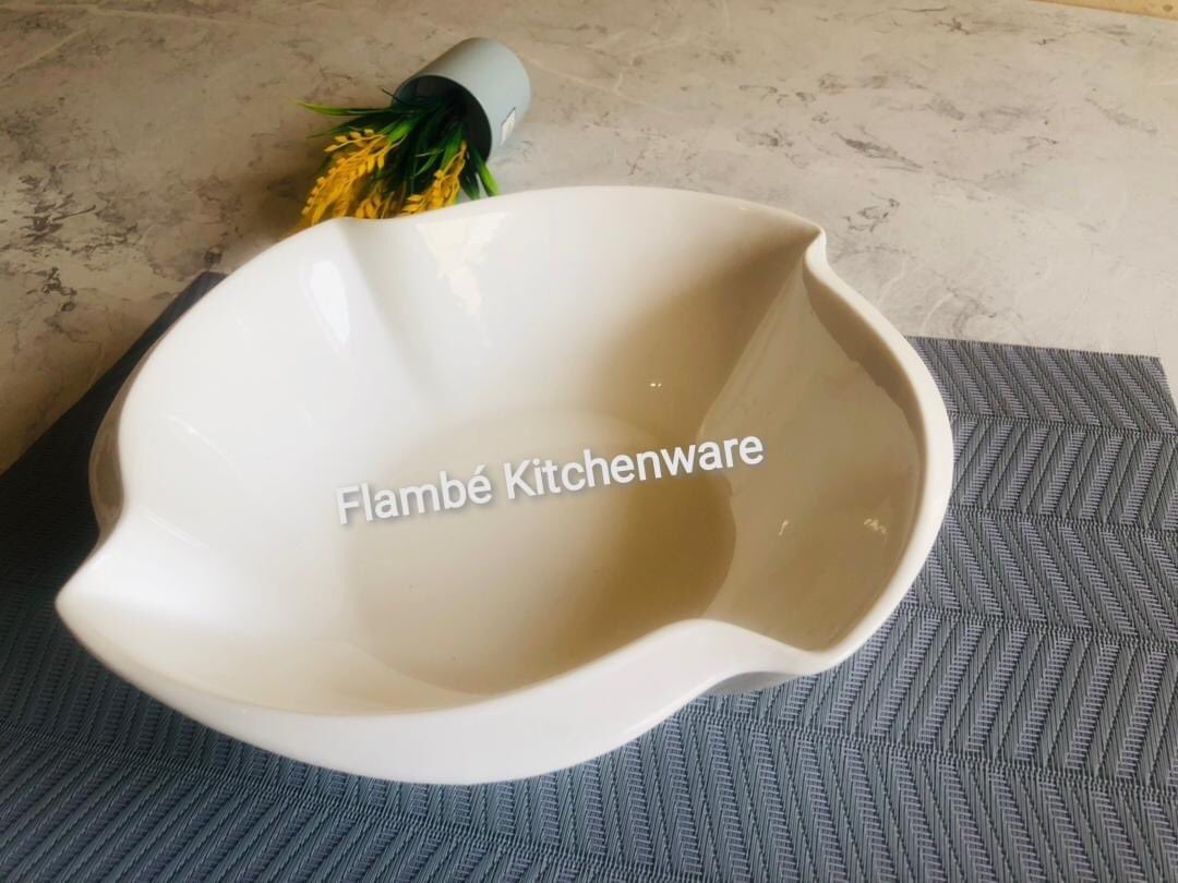 Flambkitchenwa1's tweet photo. Some lovely platters here. You can buy singles or sets. Please call/app on +263782720776
Visit showroom at 
Suite 1 Elendon Flats
Samuel Parirenyatwa St
Btwn 12th and 13th Ave
Bulawayo 🇿🇼
#RedMarketSunday @iMisred @redmarketsunday https://t.co/TlqONXT538