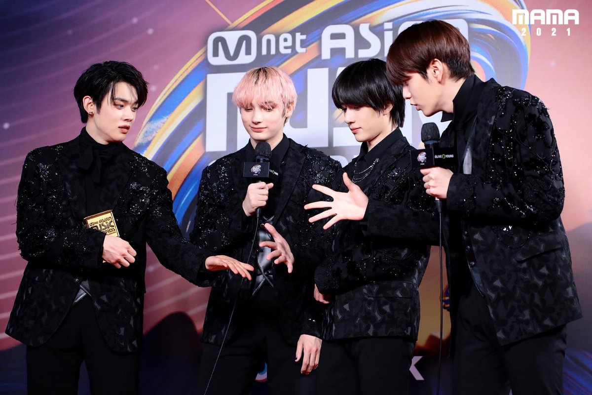 txt_sarangdan2 tweet picture