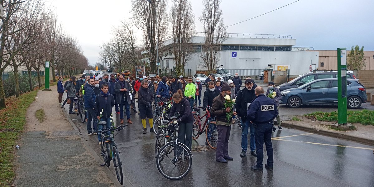 UnPontPourTous's tweet photo. #marcheblanche
Valérie, on n'oublie pas. https://t.co/bNDOOqpqVS