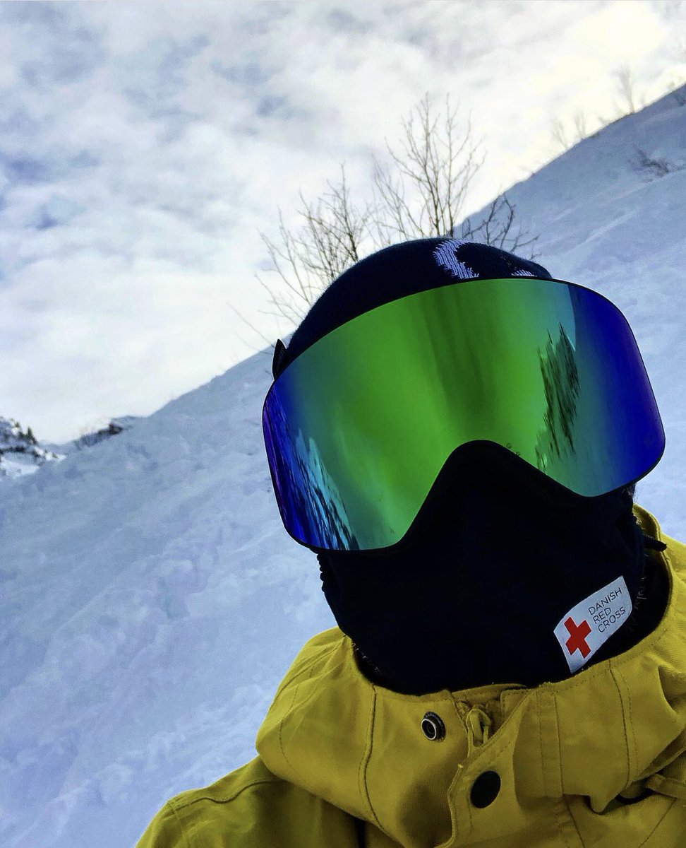 KlausNorskov's tweet photo. Snowboard i december … @MessyWeekendCPH @danskrodekors https://t.co/VJ5kpH0dBf