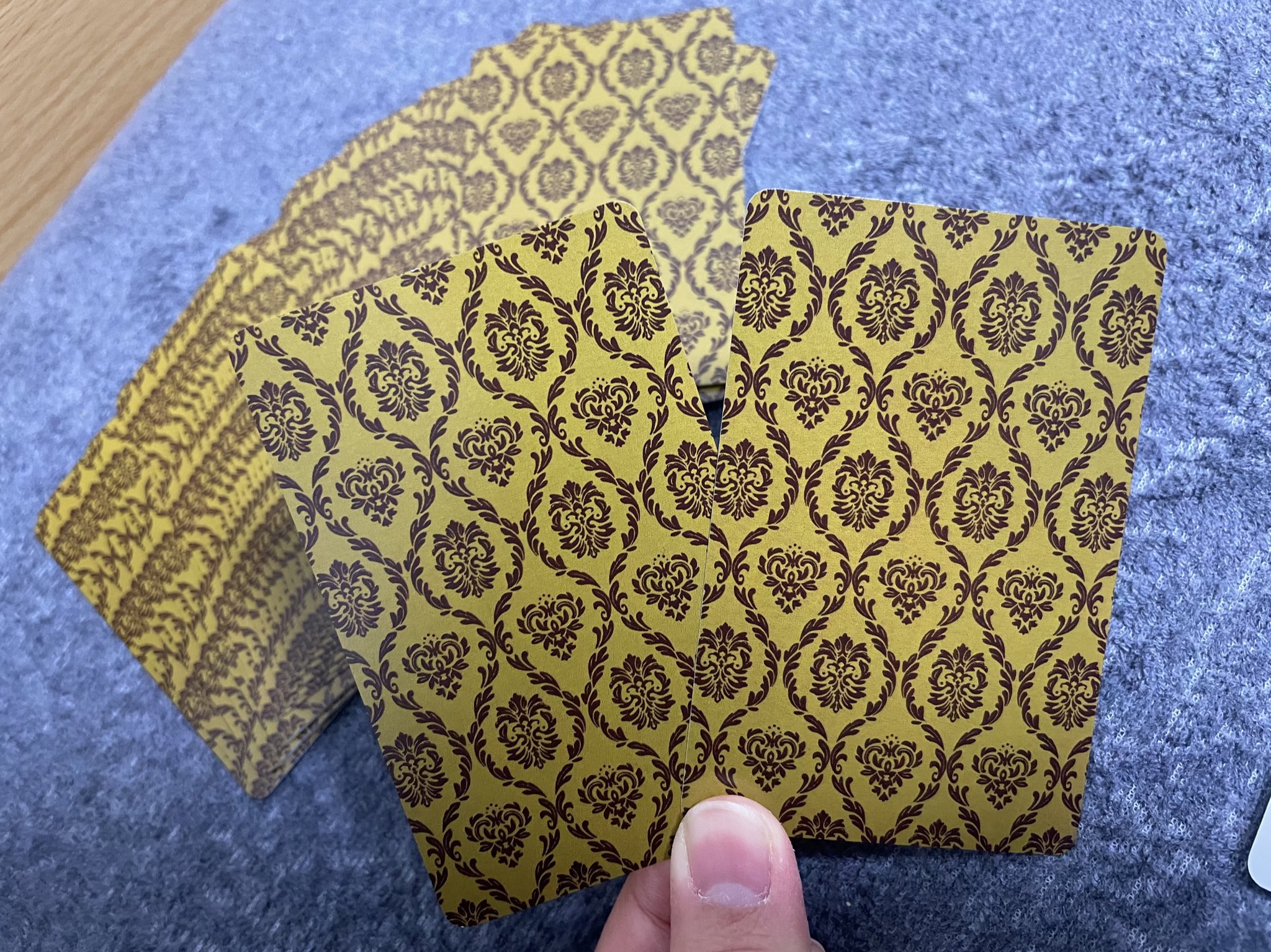 Kuku モバイルバッテリー 今年もいろんなものを作ったけど最高傑作はやっぱりフォロワーと作ったジョン ワトソン名言トランプだな T Co Eka3hrndxo Twitter