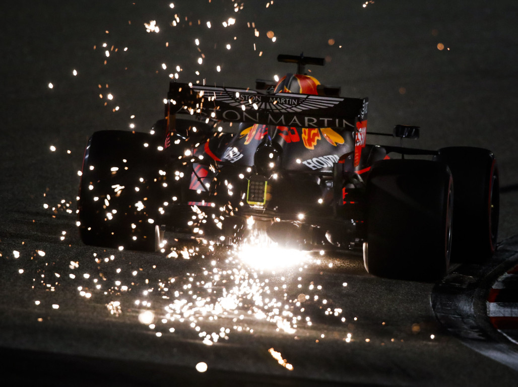 Julien_FEBREAU's tweet image. Je n'oublierai jamais ce Grand Prix... Jamais cette Saison... Jamais ces 2 Géants du Sport !
MERCI à toutes et tous pour les moments et les émotions partagées au fil de cette saison #F1 sur @canalplus ! 🙏 
Rien de grand dans ce Monde ne se fait sans Passion.
Prenez soin de vous.