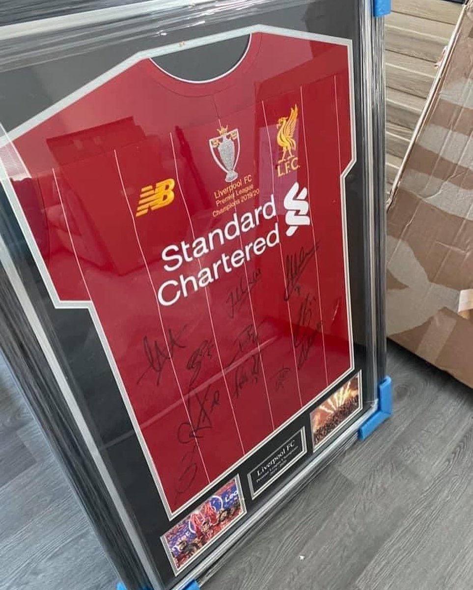 RYCOBFC's tweet photo. Our Shirt Raffle has only two weeks left! Fundraising really is the lifeline of a club like ours! Whether you support LFC or MUFC is irrelevant, if you support a local community club then please buy some tickets! 🖤💙

Please RT. 🙏🏽

@IsleofManFA @ManxFootyPod @Hatty1970 https://t.co/snMi7kE6M2