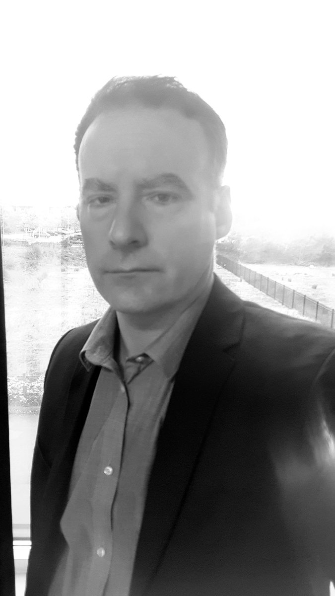 MichaelHelpsi's tweet photo. #castingcall #castingcouch @SupportBritish #models @LimeCasting @BBCCasualty
CID Officer @MichaelHelpsi https://t.co/PNMeeXovLN
