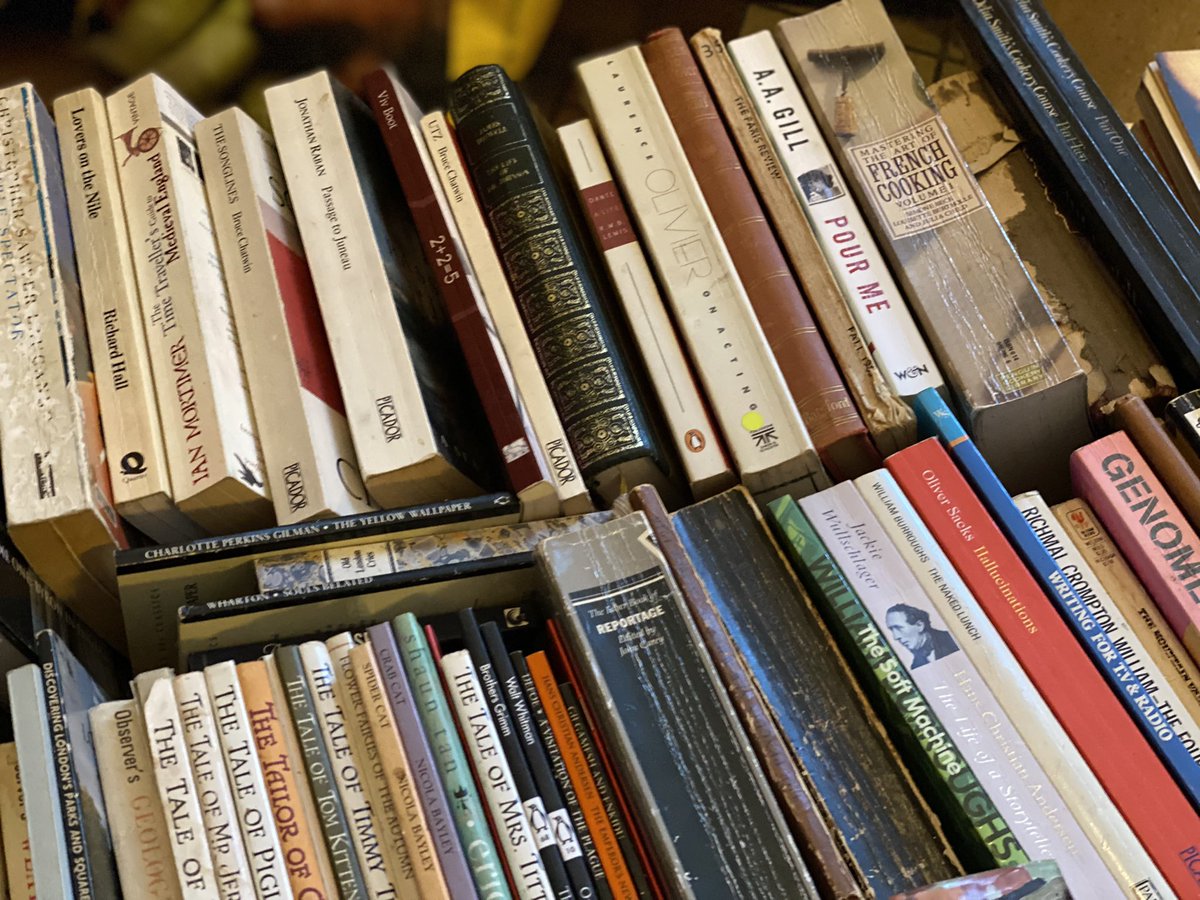 poetic_endings's tweet photo. Claudia’s huge collection of books was brought to her incredible funeral. Everyone was invited to choose a book (or several!) to take home with them 📚 https://t.co/9j1ueyrno4