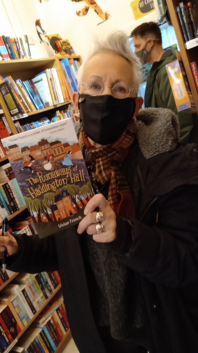 EdinBookshop's tweet photo. Always a delight to have the fabbity-fab @fivekingdoms visiting; we have signed copies of her new The Runaways of Haddington Hall from @WalkerBooksUK , ideal Chrimbo gift for younger readers (hint, hint!)

#books #Edinburgh #Bruntsfield #ChildrensBooks https://t.co/hOKB5vySou