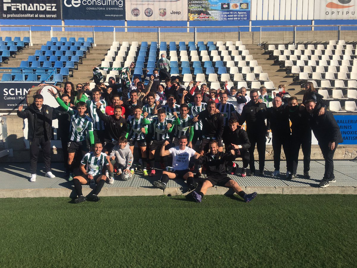 📸 Menció SUPER ESPECIAL als aficionats que avui no han parat d’animar a Vilatenim!!!
Això va per vosaltres i per tots els que ens heu animat també des de la Tribuna!
💪🏼 Tambè dedicatòria per <a href="/MarcGelma/">Marc Gelmà</a> que aquesta setmana passarà per quiròfan. Va per tu Marc!!! #somperalada 💚🤍