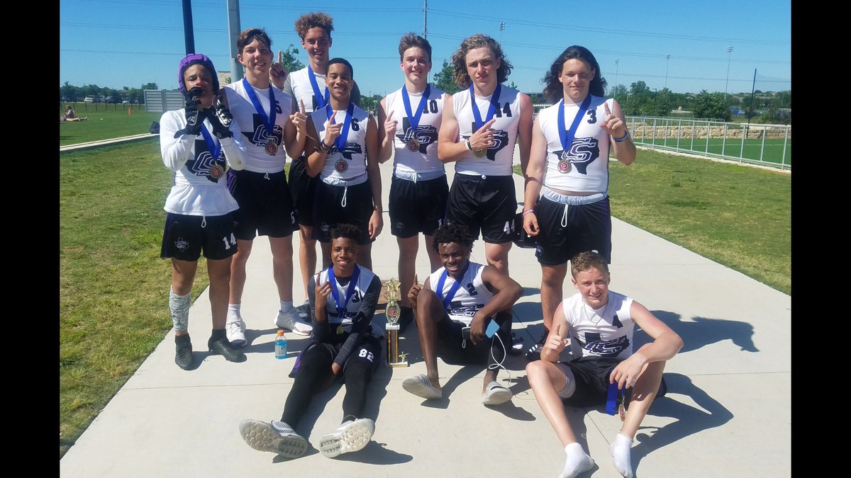CoachDeLu's tweet photo. @TracyTreps @HuffJett @HoustonThomas16 @TraylenSuel1 @KyleWalsh05 @jaxsonslanker34 @CarnesDalton They’ve done it the right way and it’s paying off! Couldn’t have done it without the support of their parents. Driving countless hours and giving up their weekends. They are the real MVP’s behind the scenes. #PFOB #TAKESTATE #Finishthejob https://t.co/TvXvMQl6nX