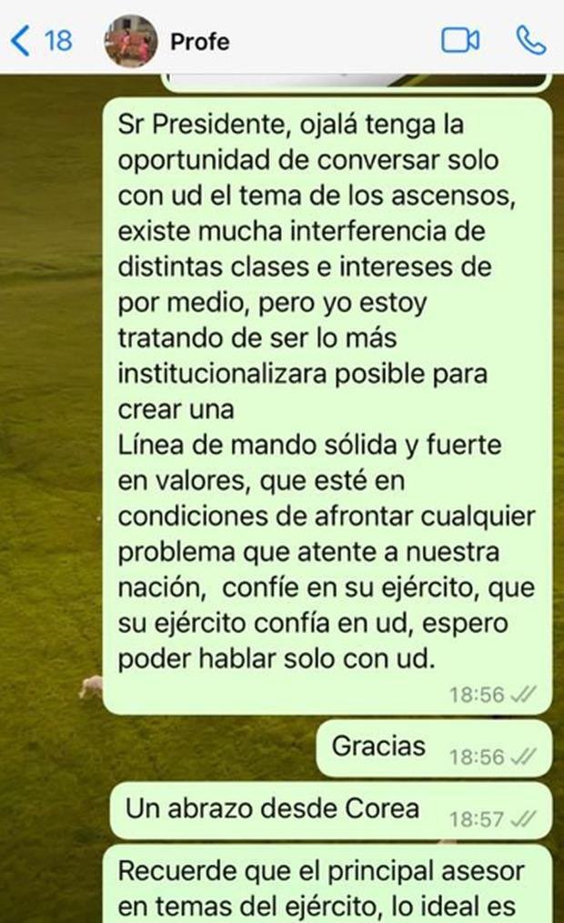 DiegoAcuOficial's tweet photo. ¡Al fin la falta ética queda demostrada!
Se revelan los chats de @PedroCastilloTe en los que ejerce presión para llevar a cabo ascensos irregulares en las FFAA. 

¿Qué van a decir ahora los que votaron en contra de admitir la moción de vacancia? 

#VacanciaPedroCastillo https://t.co/vtxUS6xTn0