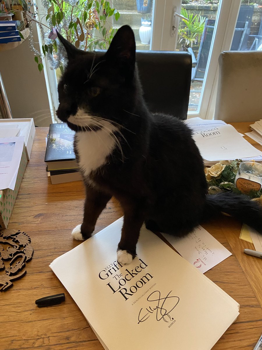 ellygriffiths's tweet photo. Signing 3,000 tip-in pages of The Locked Room. Some may have paw prints on them… https://t.co/Nqi8Ut4b3O