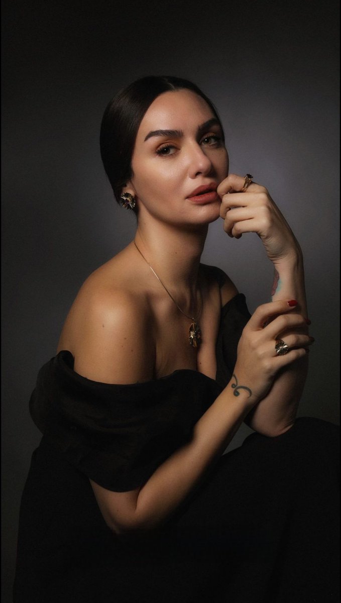 mfbch2's tweet photo. Hermosa 💖 
#BirceAkalay #BirceFineJewellery https://t.co/yis5SJDro8
