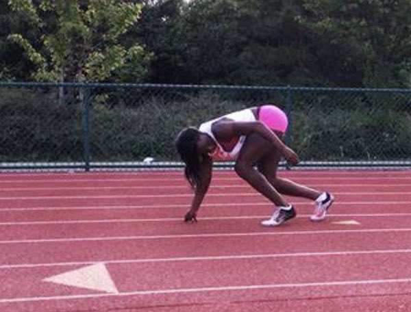 ECISDAthletics's tweet photo. Thank you @Carl_Lewis for reminding us βThe Power Is The Pushβ for an outgoing runner during a relay exchange and that this is key π to keeping the stick fast! #HowToImproveYourSprintRelays #OnYourMarkGetSetGo @CoachDivaDay @GCSTCAssoc @coach_mcmurrian @AngryHalfMiler https://t.co/MV4BELqpCe