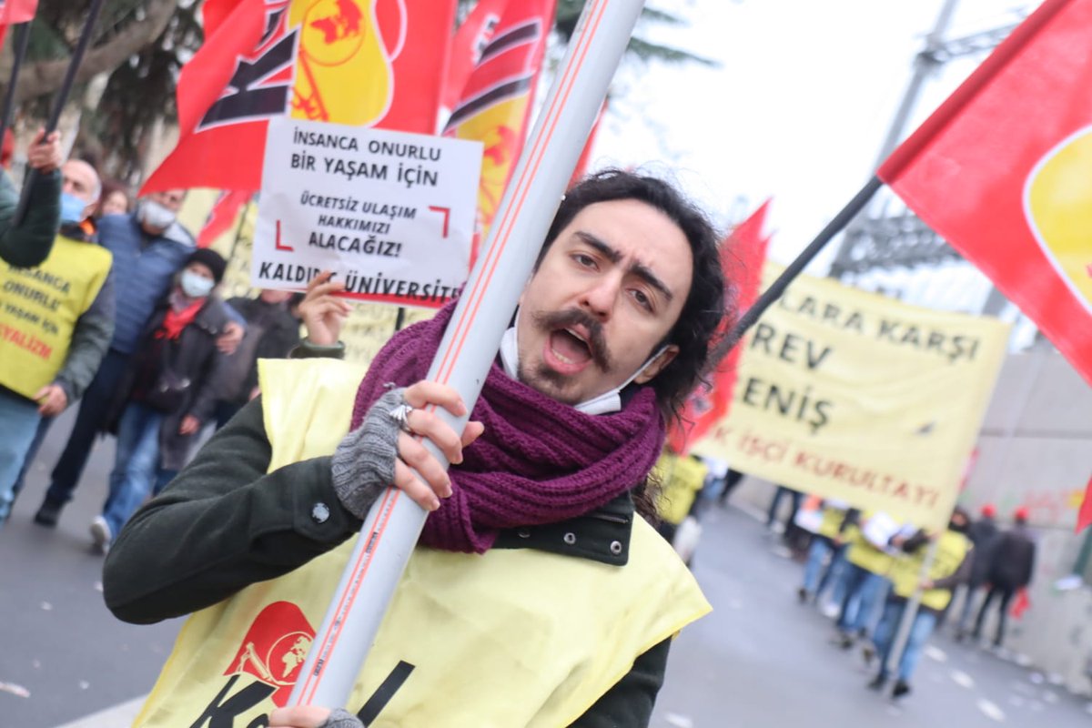 📍 İstanbul

"İşçi sınıfı, sistemin önüne koyduğu alternatifleri değil de kendini ortaya koymalı ve örgütlemelidir. 
Bunun yolu Birleşik Emek Cephesi’nden geçmektedir.
Alternatif, CHP ya da burjuva partiler değildir.
Alternatif, Birleşik Emek Cephesi’dir"

#KartalİşçiMitingi