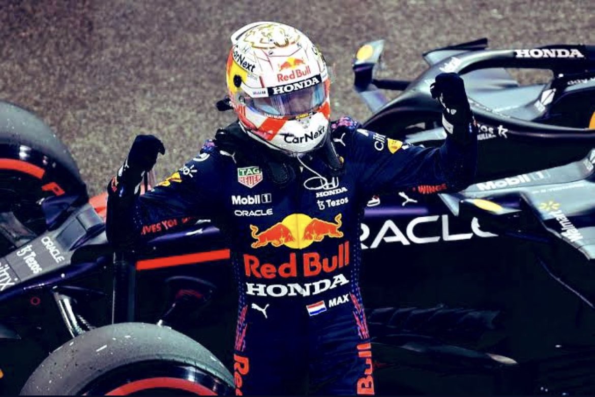 my_thoughts_too's tweet photo. Woeehoeee!!!! πππ Echt zo geweldig goed gereden @Max33Verstappen!! ππ Gefeliciteerd π₯³. Onwijs trots! @SChecoPerez ook heel goed je gevecht met Hamilton!! ππΌ
#MaxVerstappen33 #F1 #ZiggoSportF1 #ziggof1 #AbuDabhiGP #formule1cafe https://t.co/M4zpPu6C2O