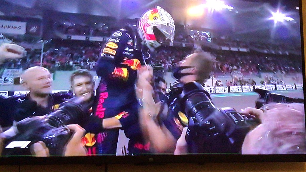 #AbuDhabiGP #Formula1 #MaxVerstappen33 congratulations