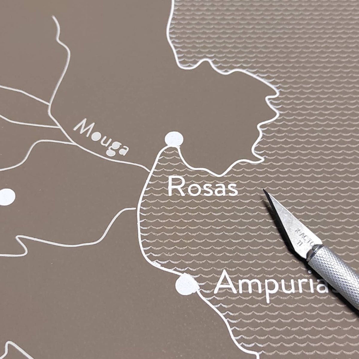 ateliermuseo's tweet photo. Réalisation de prototypes @pochoir @serigraphie @museographie https://t.co/GqAgSstEhs