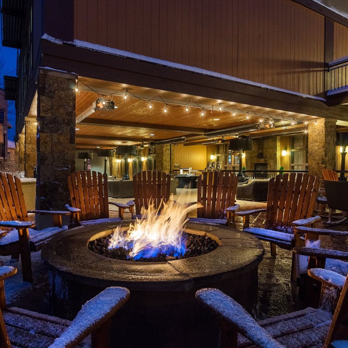 PCSheraton's tweet image. There’s no such thing as the #SundayScaries when ending your vacation here…🔥🪵