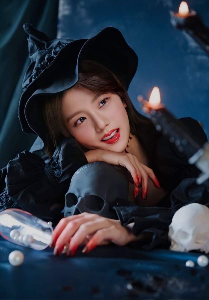KJSEDITZ's tweet photo. #JISOO as a Black Witch https://t.co/Hj2LbQgmV4