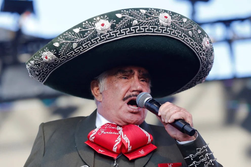 TopTenSpotify's tweet image. Descanse en paz VICENTE FERNÁNDEZ 😔