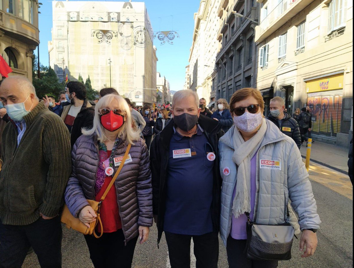 També de #SantJoanDespí a la mani demanant #MesDretsMesJusticiaSocial 💪