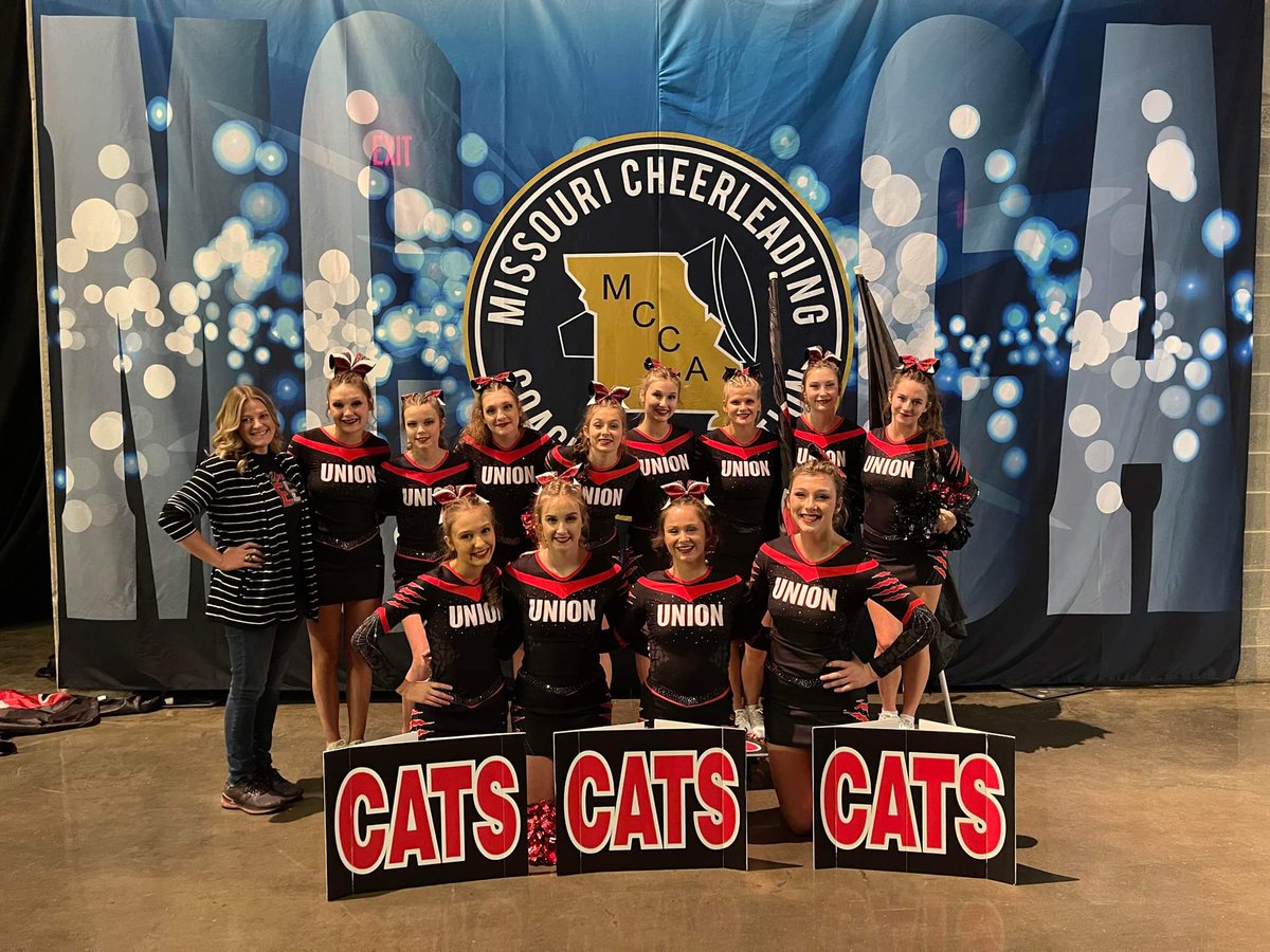 UnionRXICheer's tweet photo. Now presenting your BACK TO BACK STATE CHAMPS!!!!!!  #UProud #backtobackstatechamps #statechamps #jvisupnext #goingforthedoubledub https://t.co/F1KBI3ysyJ