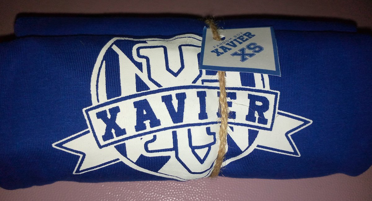 beanbeannie25's tweet photo. DAY 1 (12 DAYS OF #BEANMAS)

Xavier U Tshirt - Villondo 💕
(Extra Small)

🍀rt
🍀followers only
🍀willing to shoulder sf
🍀kung hindi po xs size mo, sali nalang po sa next :))

ends Dec 13, 9pm. https://t.co/Wdx04E9T9f