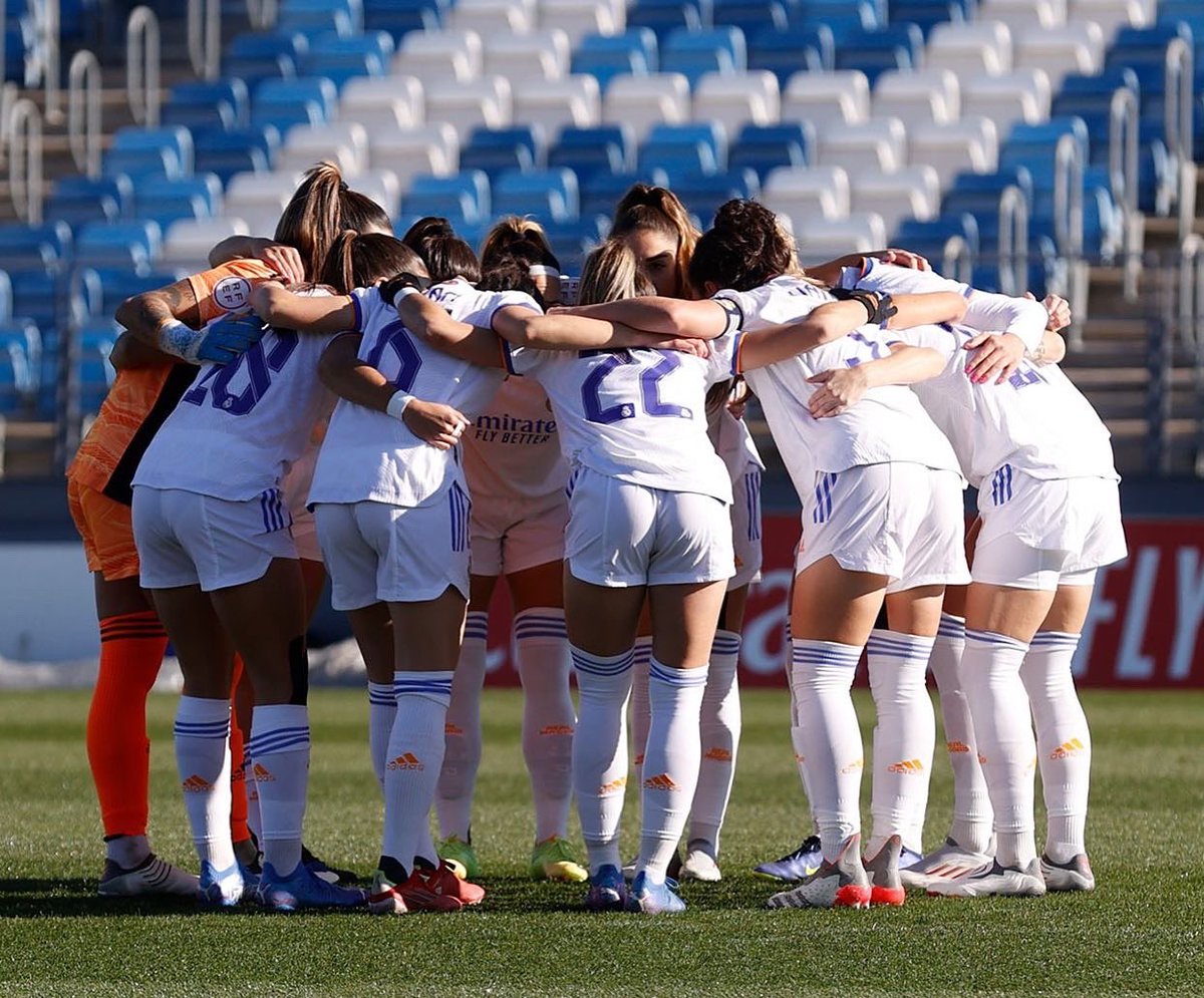 KosovareAsllani's tweet photo. 1-3 loss vs a good side. A seguir luchando equipo y gracias por el apoyo #rmfans 🤍 https://t.co/WPbJNqZc9c