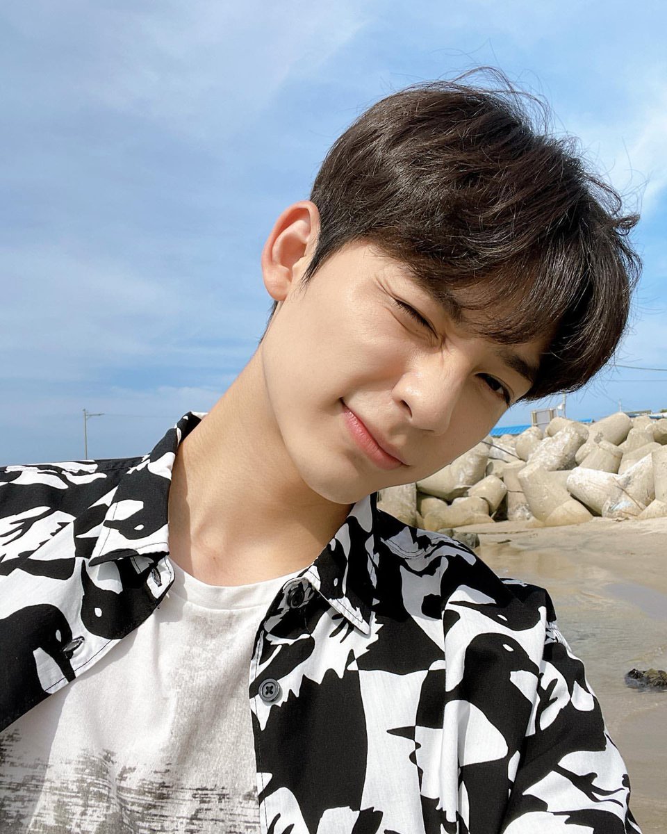 lingu__bsvvt's tweet photo. 보고시퍼 아푸지마 울배우🖤🤍 https://t.co/gqktwmkC3M