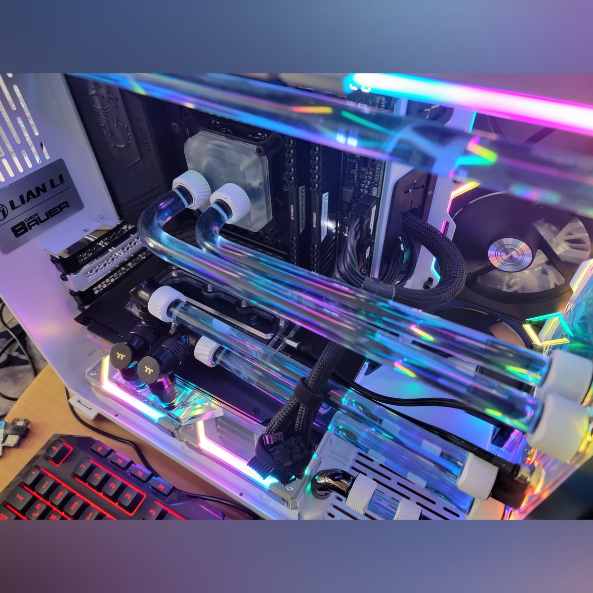 MP5WORKS's tweet photo. Few shots from Tim showing off his setup featuring BPC backplate cooler 💪😎🍻 Active GPU backplate cooling at https://t.co/7zemQaXKmS 💪😎 #gpu #active #backplate #waterblock #cooler #pc #gaming #pcmr #vram #watercooling #pcmasterrace #setup #rig #bpc #mp5works #overclocking https://t.co/31uyRbJLOU