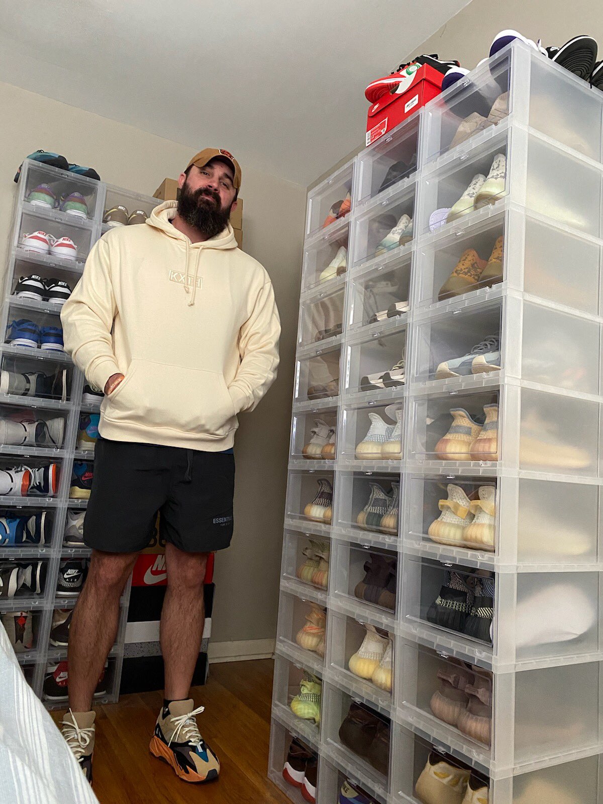 Kith yeezy best sale 700