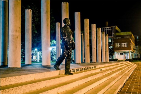 Felicidades a la comunidad universitaria de la <a href="/universidad_uci/">Universidad de las Ciencias Informáticas</a> en el 19 aniversario de su fundación #SomosUCI #SomosContinuidad #CubaVive #FidelPorSiempre <a href="/raydelmp/">Raydel Montesino Perurena</a>  <a href="/nataliauci16/">Natalia 🇨🇺</a> <a href="/IvanPerezMallea/">Iván Pérez Mallea</a> <a href="/Nora82248921/">Cubana, revolucionaria. Noralbis</a> <a href="/CubaMES/">MES</a>