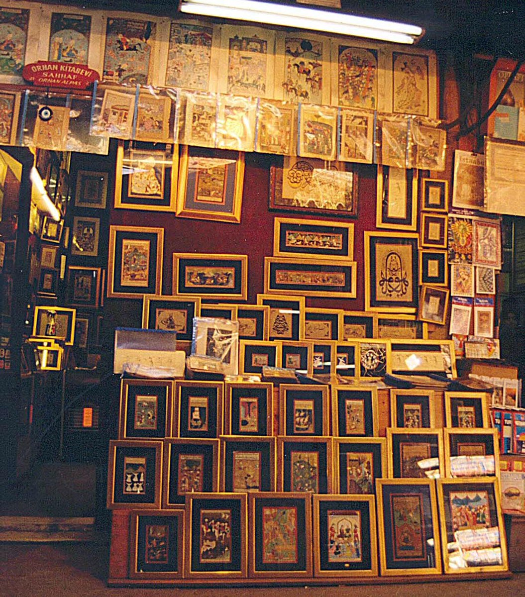Ranaroth2's tweet photo. Framed religious icon sellers, Grand Bazaar, Istanbul, Turkey. #religion #ReligiousIcon #market #GrandBazaar #Istanbul #Turkey https://t.co/5UwfQUHx0v