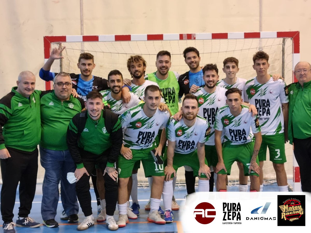 🎖️ El RC-PURA ZEPA JOVENTUT D'ELX SE GRADÚA EN LA UMH

Los ilicitanos superaron al <a href="/Orihuela_fs/">Orihuela Fútbol Sala 💜⚽</a> por 4️⃣-1️⃣ y continúan invictos en el grupo IIA de la Primera Regional.

La calidad de <a href="/Barrachina95/">Barrachina</a> ya se deja notar. El ala zurdo contribuyó con un gol.

📷 <a href="/Joventutdelx/">Joventut d'Elx FS💚⚽️</a>