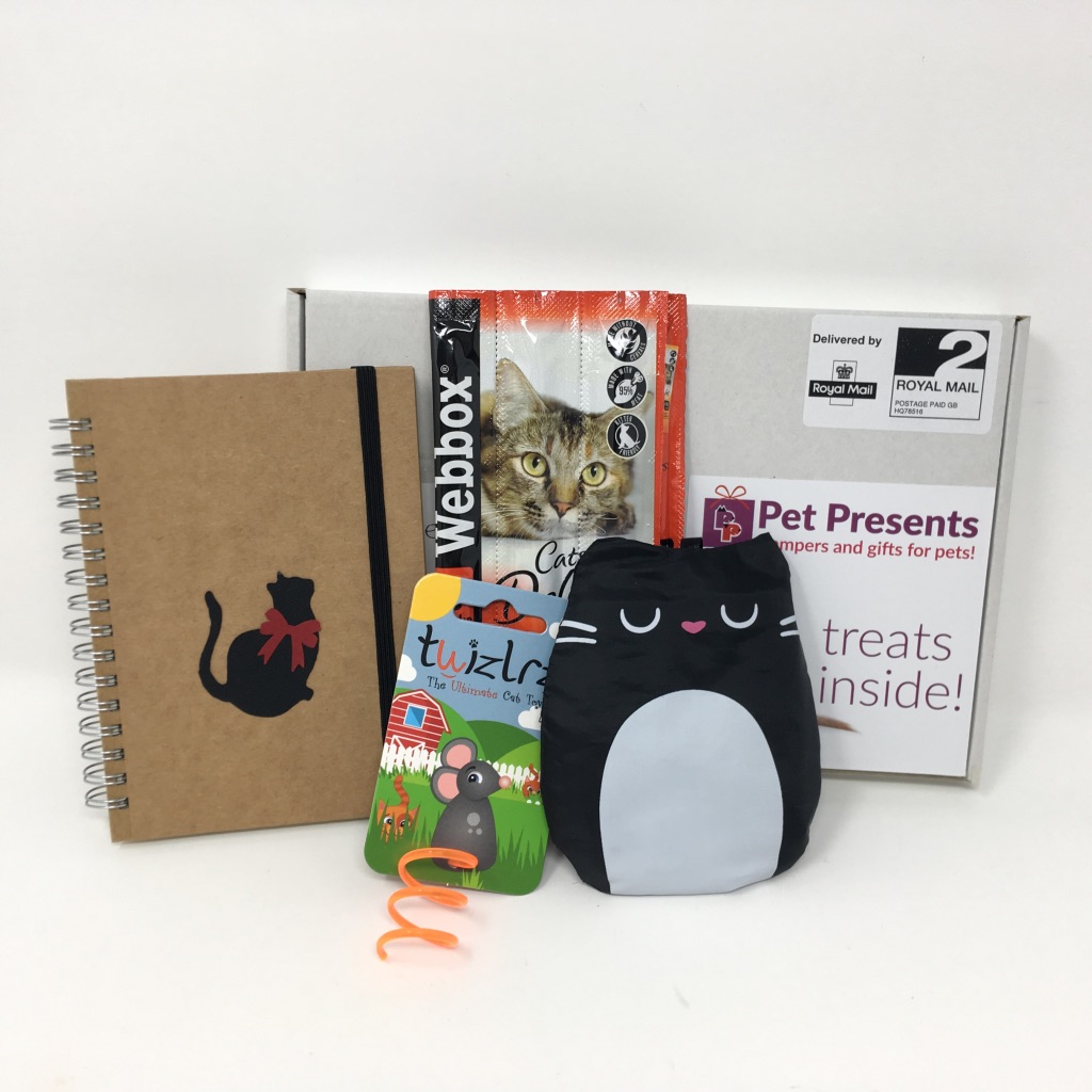 PetPresents's tweet photo. Christmas Gifts for Pets - https://t.co/WzDr4frCur https://t.co/C9cyX867Qd