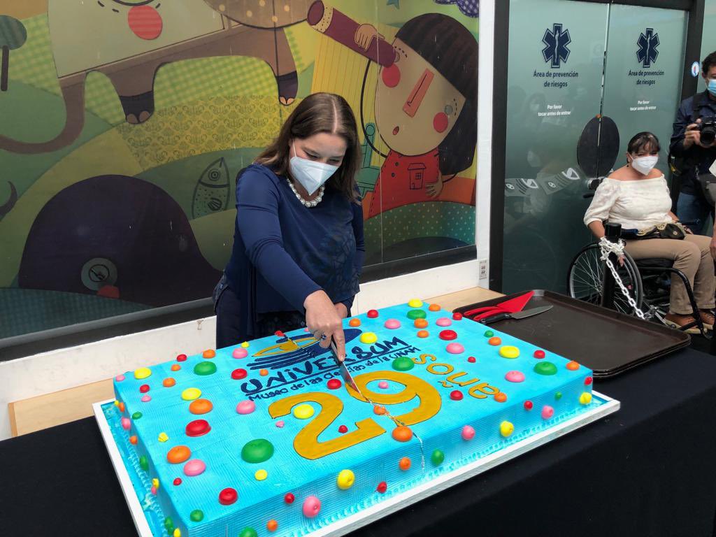 Universum Museo tweet media