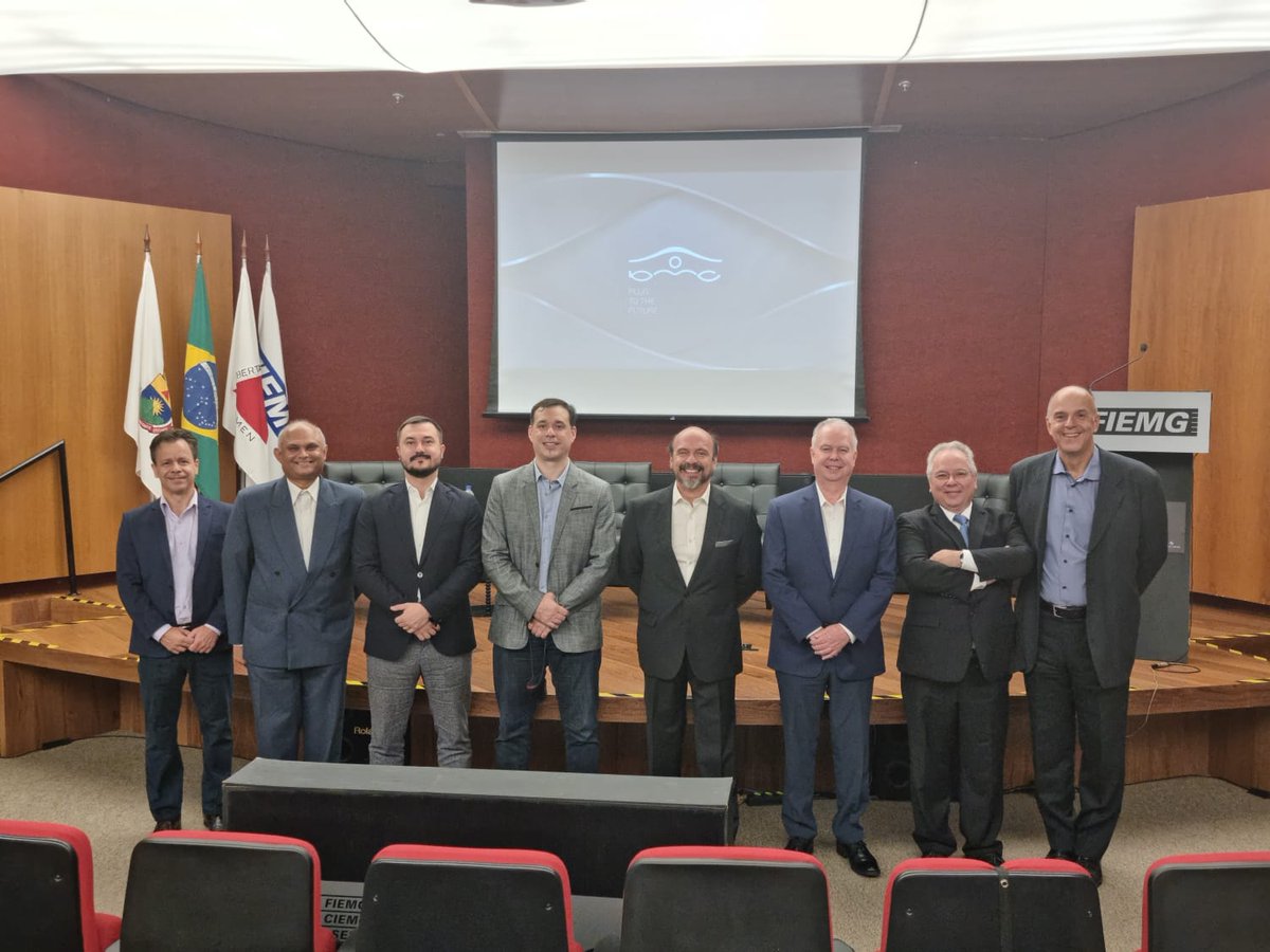 EVShareMobility's tweet photo. Presentation of our partner #BravoMotorCompany Brazil!!!

#EnergiaRenovável #EnergiaLimpa #TransporteLimpo #descarbonização #ColossusClusterMinasGerais #ElectricVehicles #ElectricTransportation https://t.co/xS7gdA0pVY