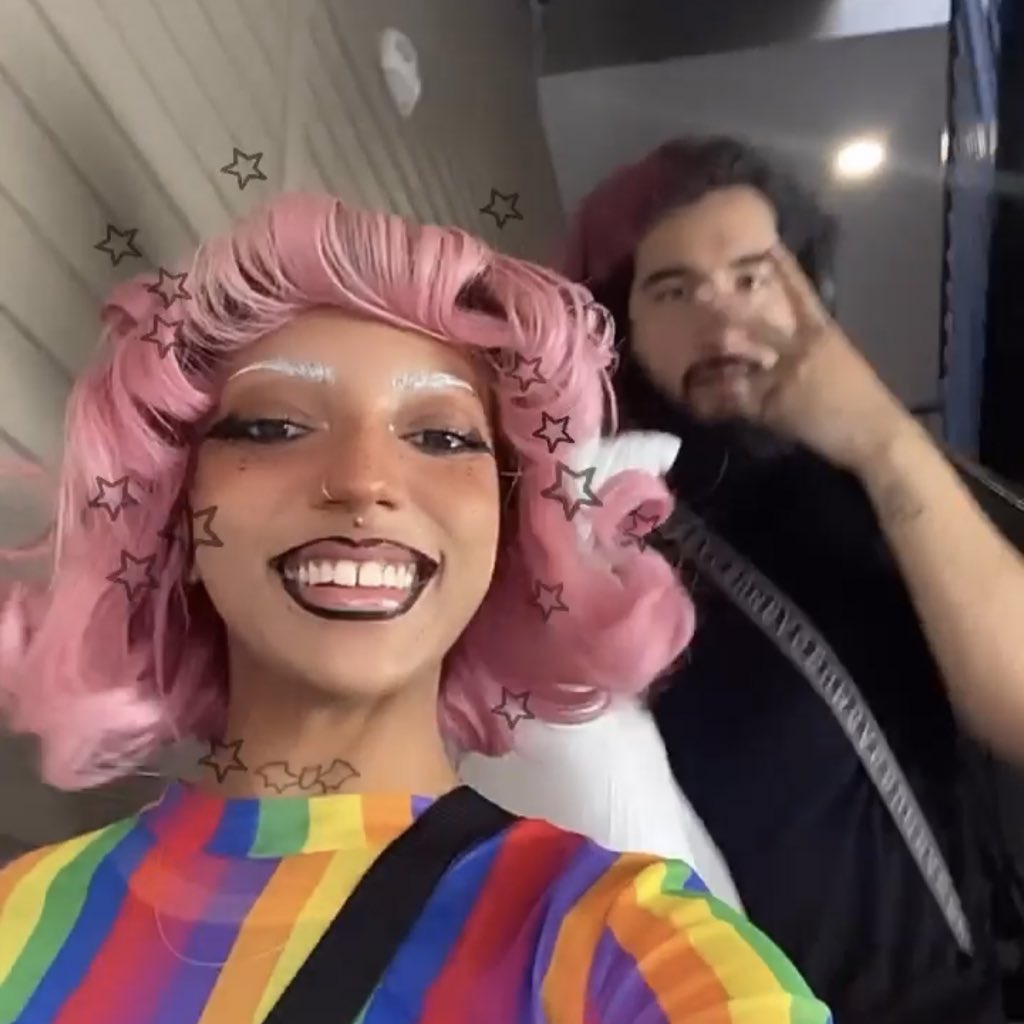 ꒰ঌcha໒꒱ tweet media