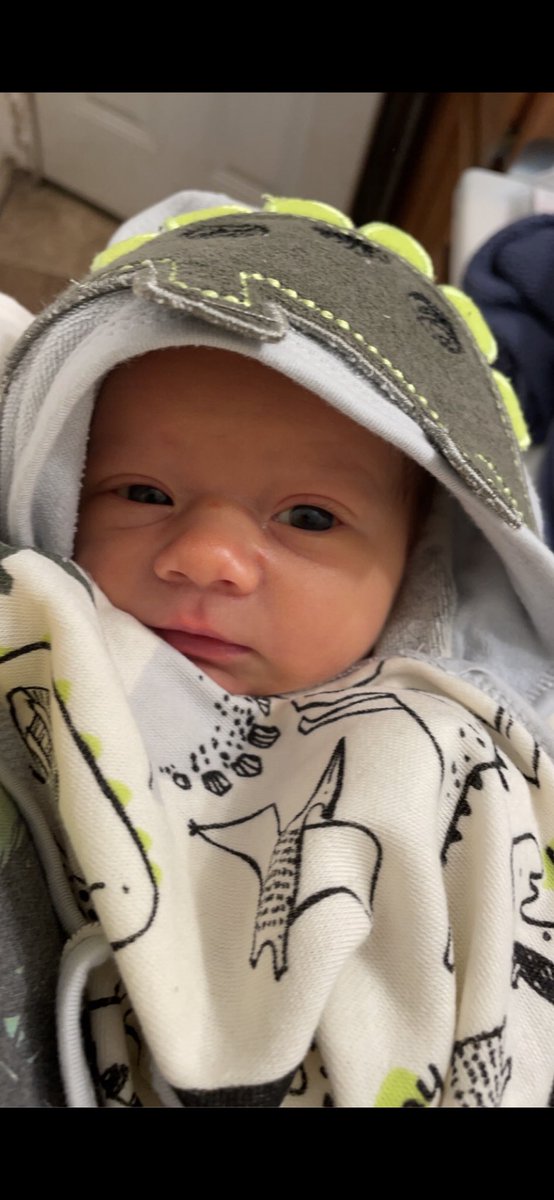 TraceFindley's tweet photo. i’m so obsessed w him..🥺😩🥰💙 https://t.co/TR15xsseUj