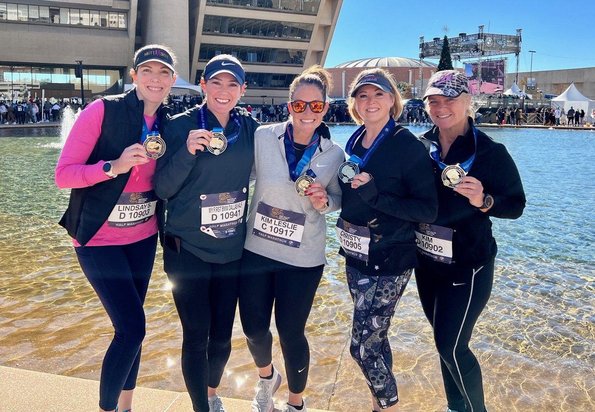 LeslieMarionK's tweet photo. Finished my 24th half marathon this morning! #dallasbmwhalf #goals #runningismorefunwithfriends https://t.co/dQxIVz03TG